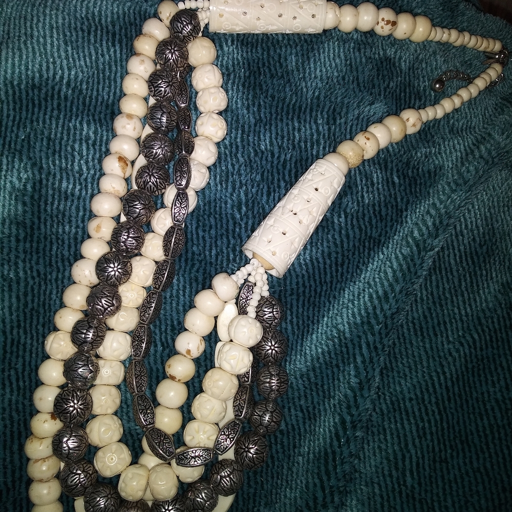 Chico necklace